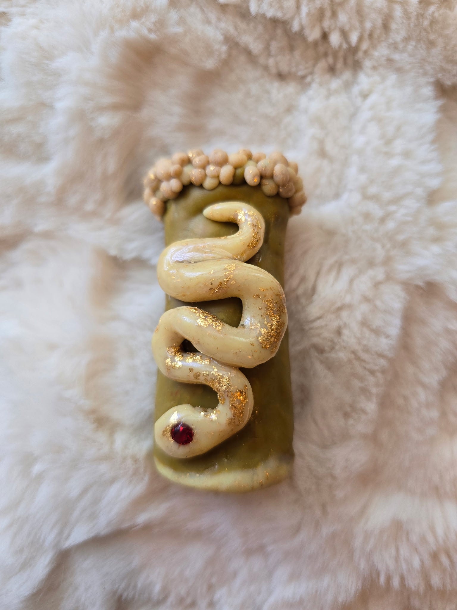 Snake and Eggs Lighter SLeeve